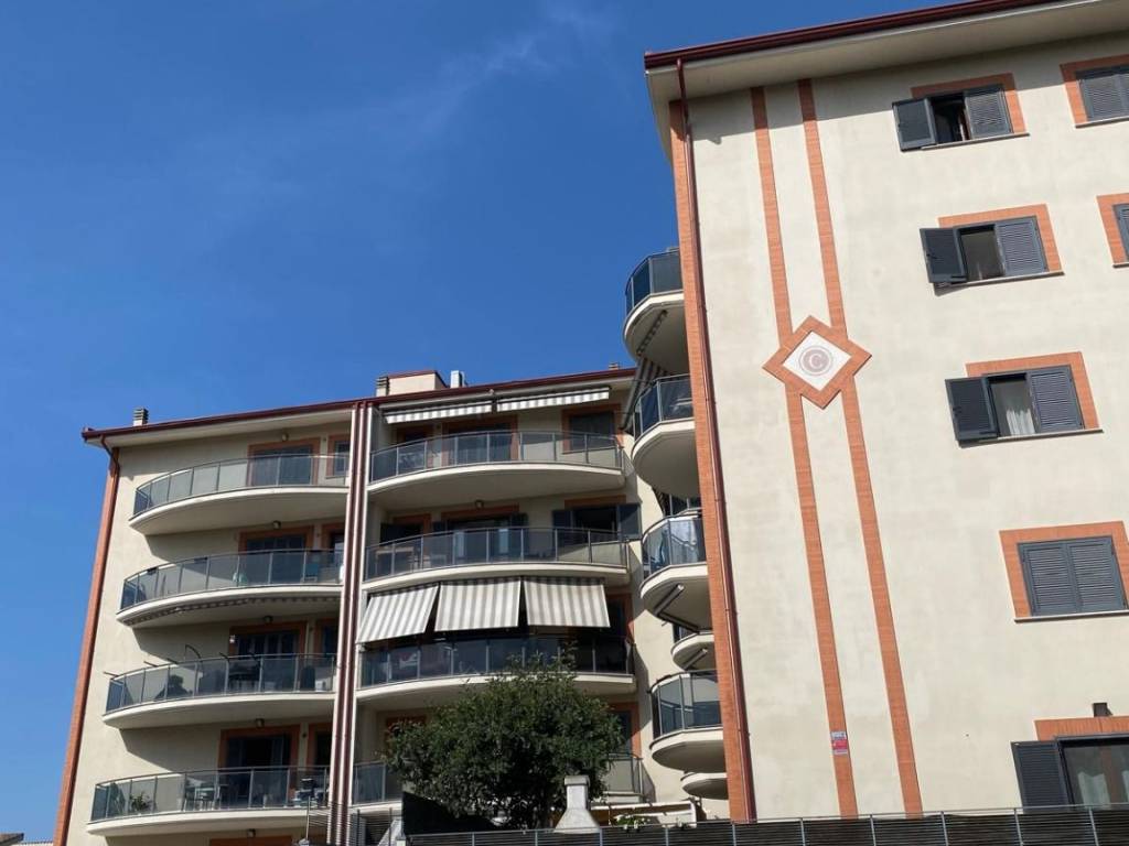 appartamento in vendita a Roma in zona Casal Palocco