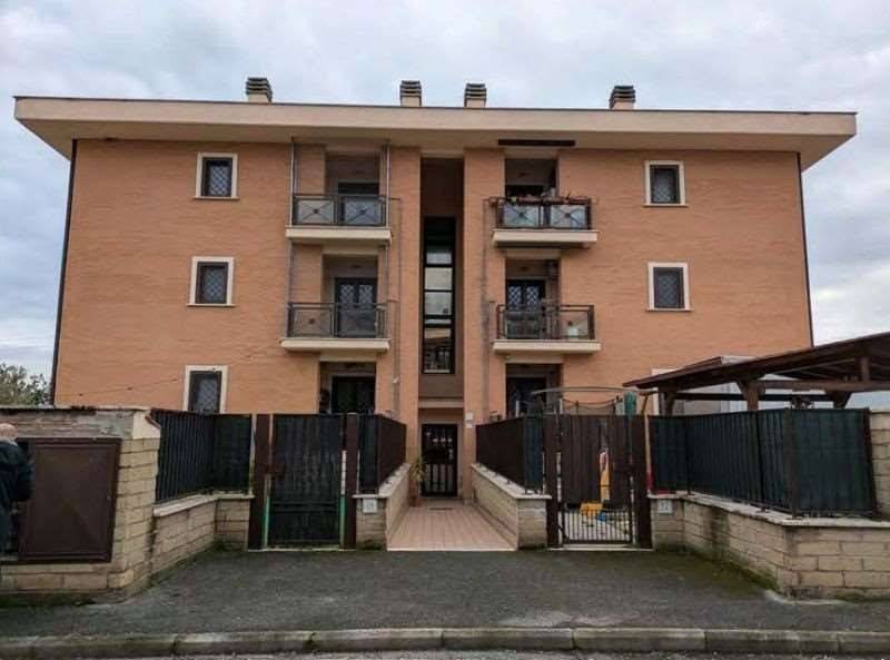 appartamento in vendita a Roma in zona Castelverde