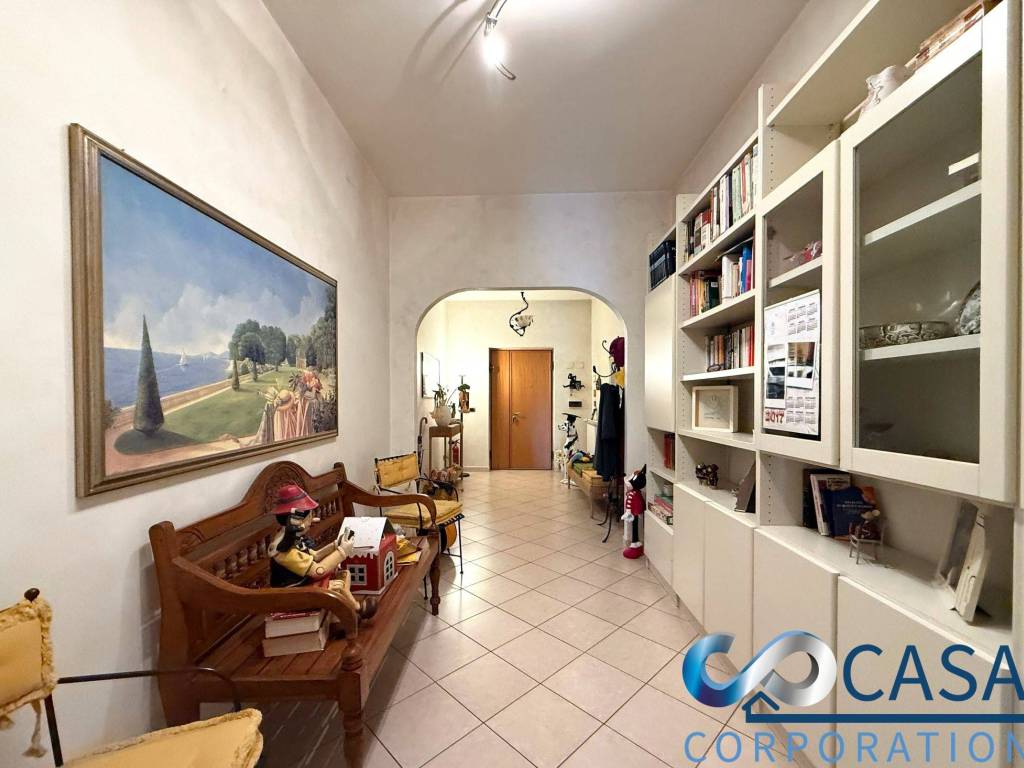 appartamento in vendita a Roma in zona Tor Bella Monaca