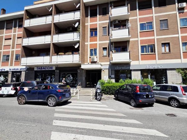 appartamento in vendita a Roma in zona Spinaceto