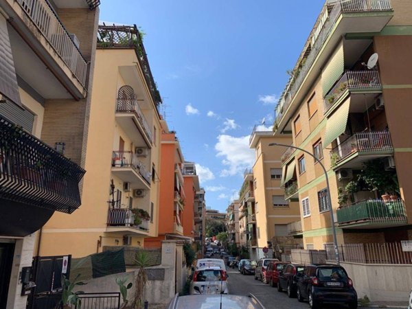 negozio in vendita a Roma in zona Gianicolense