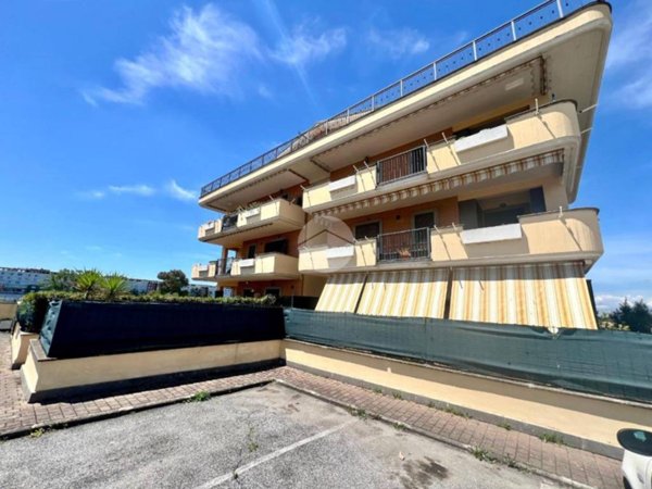 appartamento in vendita a Roma in zona Tor Vergata/Torrenova
