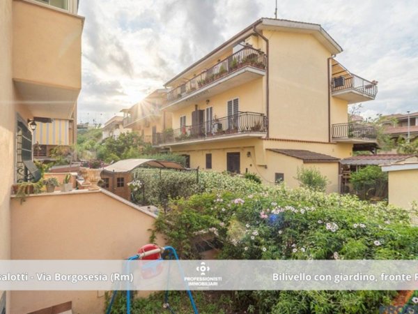 appartamento in vendita a Roma in zona Casalotti