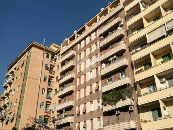 appartamento in vendita a Roma in zona Appio Latino