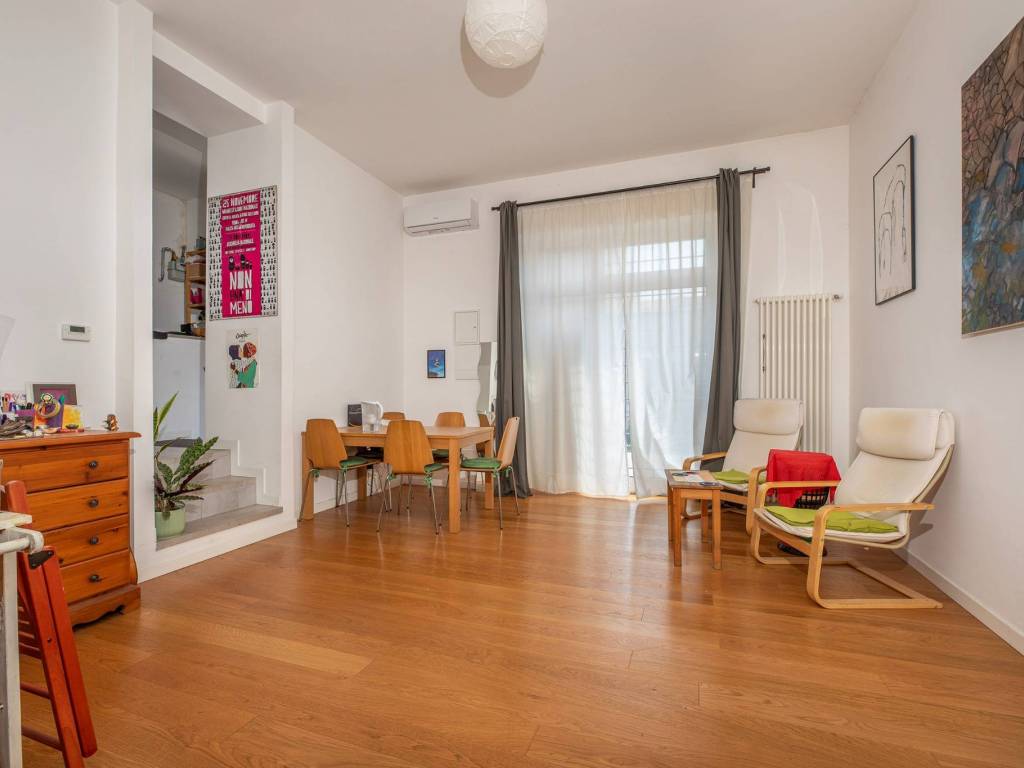 appartamento in vendita a Roma in zona Tuscolano