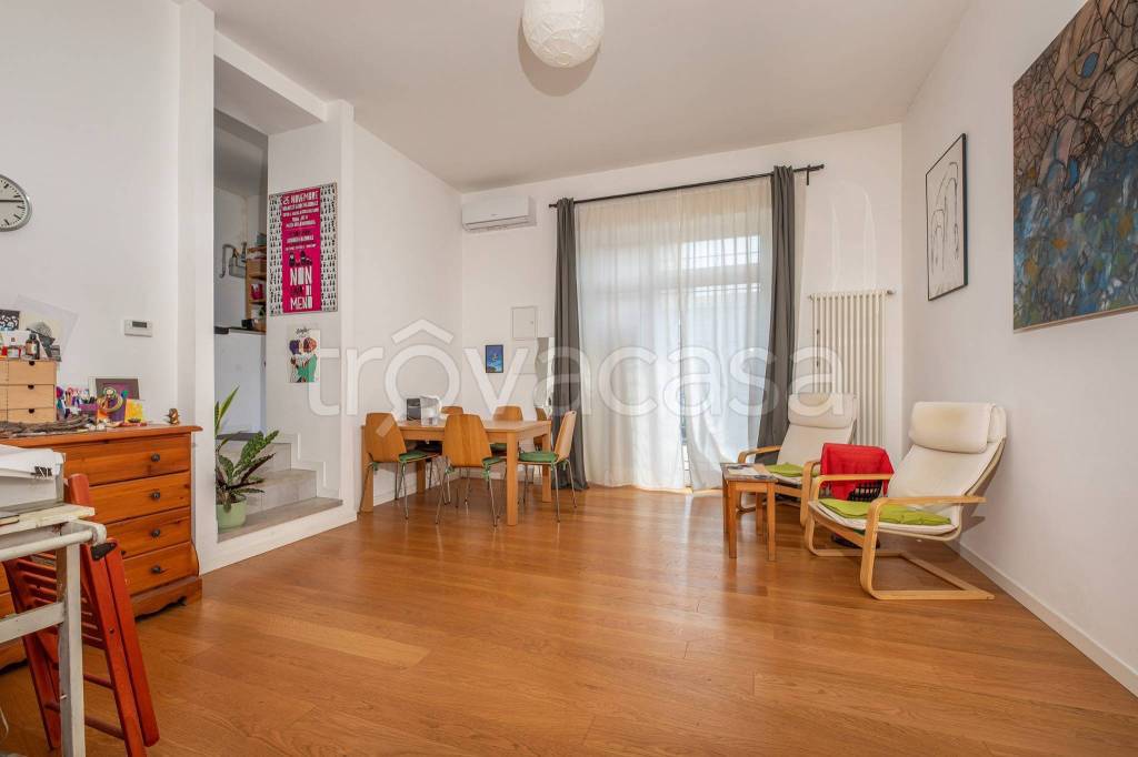 appartamento in vendita a Roma in zona Tuscolano