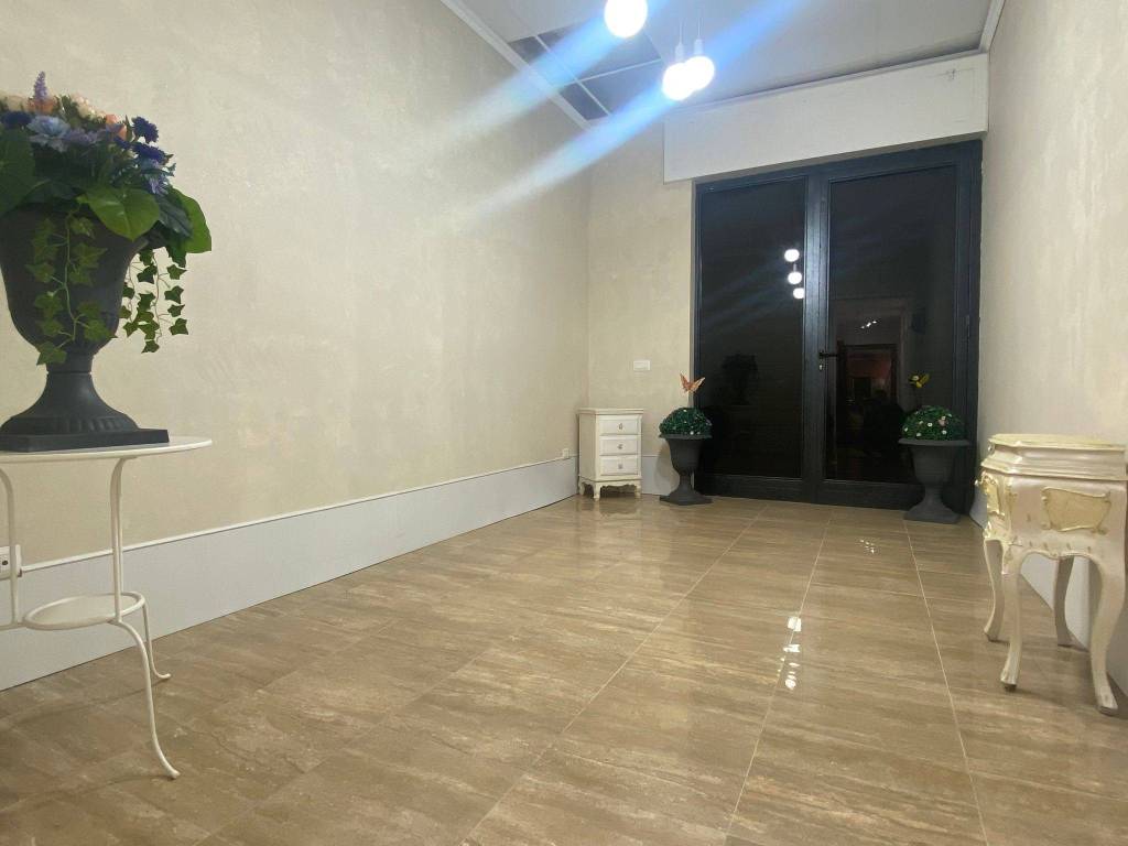locale commerciale in vendita a Roma in zona La Pisana