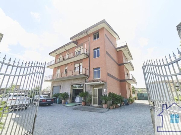 casa indipendente in vendita a Roma in zona Finocchio