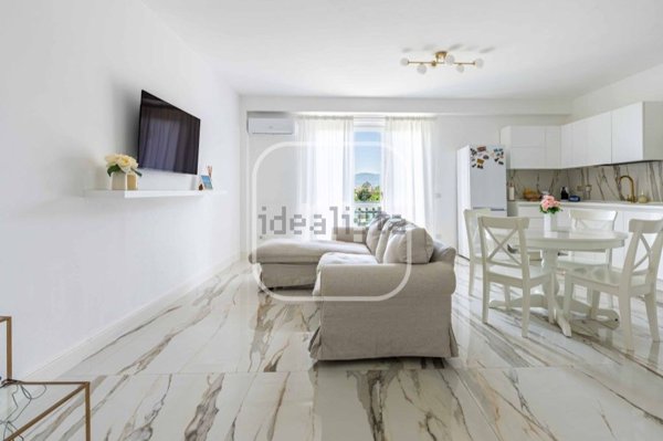 appartamento in vendita a Roma in zona Castelverde