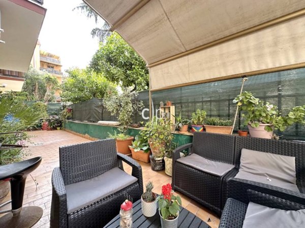 appartamento in vendita a Roma in zona Gianicolense