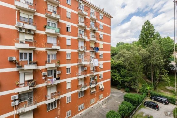 appartamento in vendita a Roma in zona Ostiense