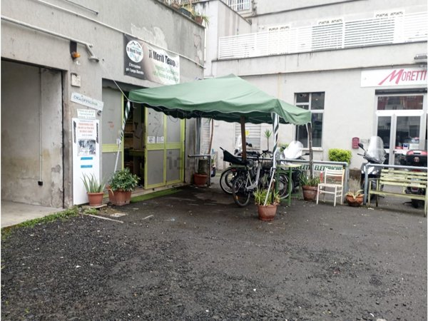 locale di sgombero in vendita a Roma in zona Monte Sacro/Talenti