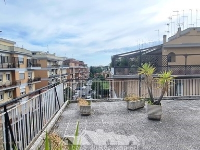 appartamento in vendita a Roma in zona Primavalle