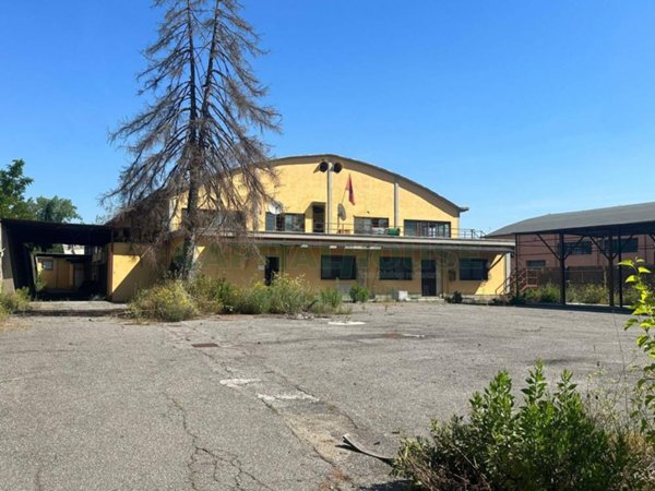 locale di sgombero in vendita a Roma in zona Tor Sapienza