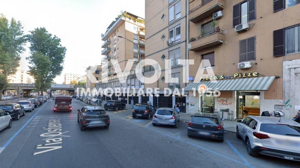 appartamento in vendita a Roma in zona Ostiense