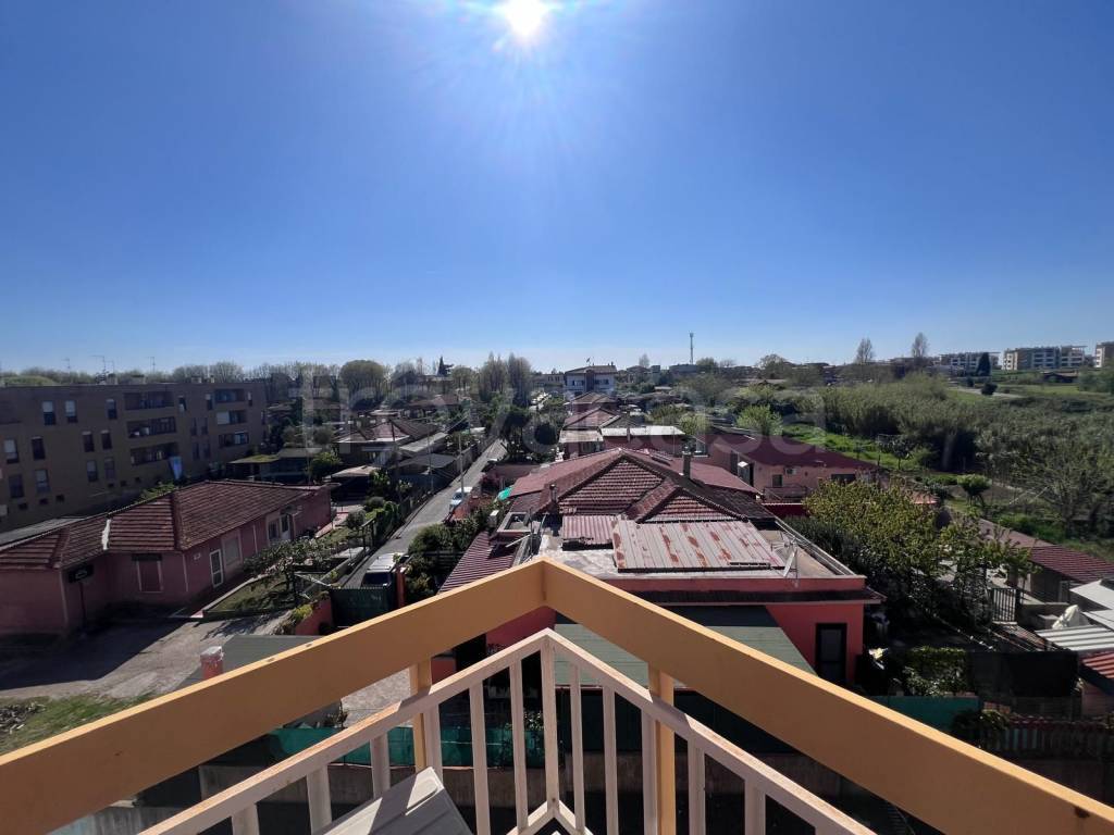 appartamento in vendita a Roma in zona Acilia