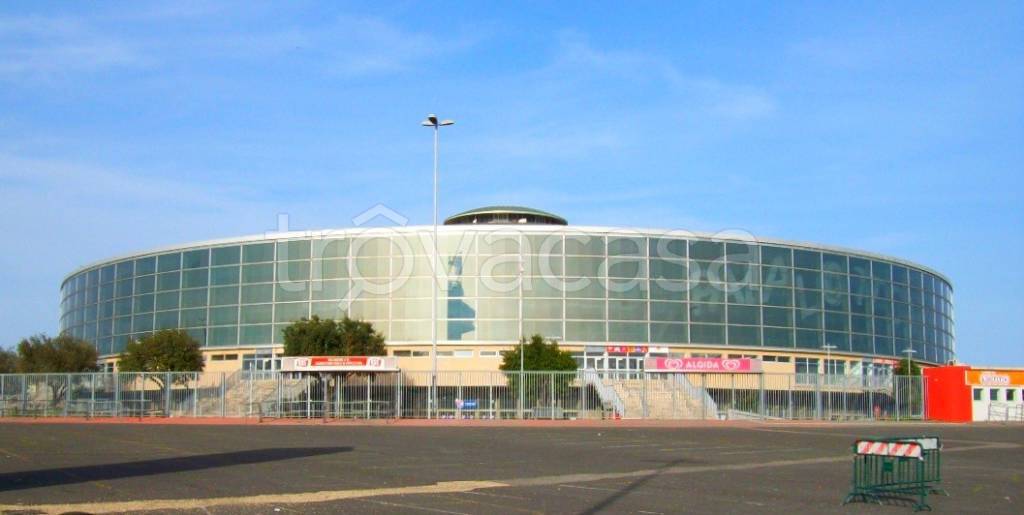 appartamento in vendita a Roma in zona EUR