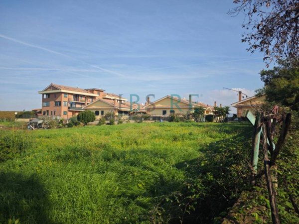 casa indipendente in vendita a Roma in zona Spregamore