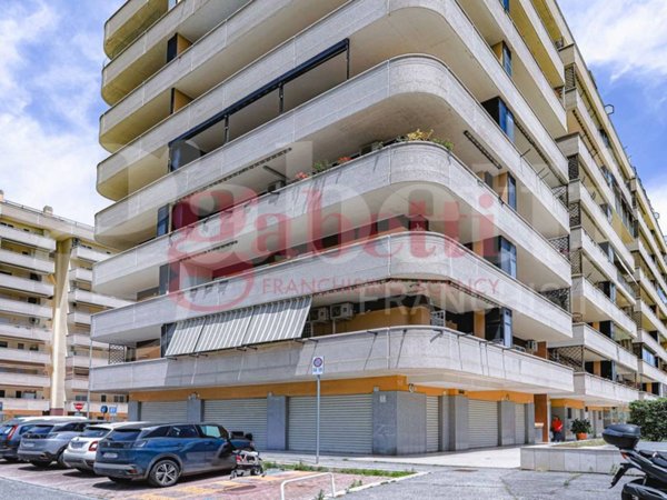 appartamento in vendita a Roma in zona Appio Claudio