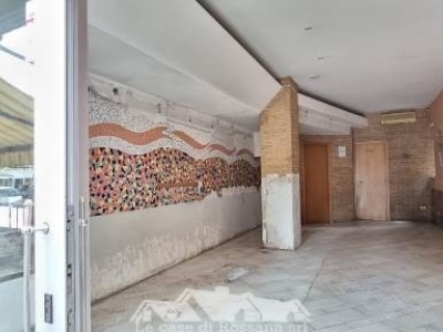 negozio in vendita a Roma in zona Prenestino-Centocelle