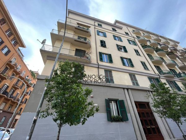 locale di sgombero in vendita a Roma in zona Appio Latino