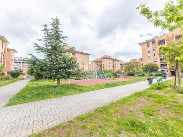 appartamento in vendita a Roma in zona Magliana Vecchia