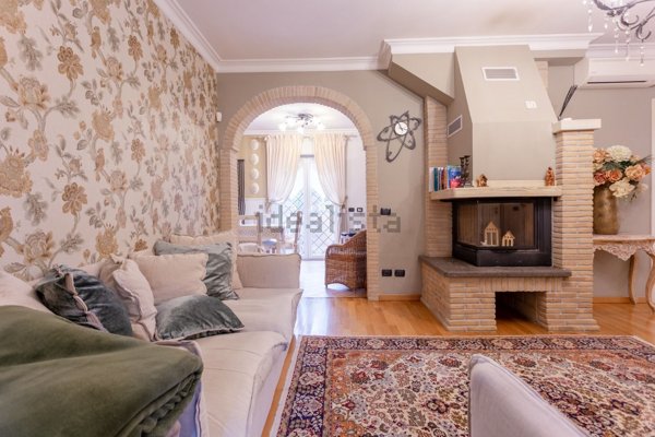 appartamento in vendita a Roma in zona Castel di Leva
