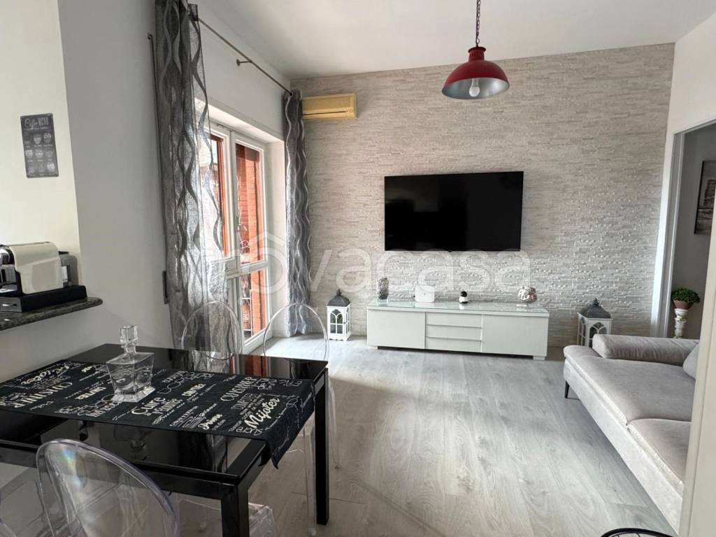 appartamento in vendita a Roma in zona Ostia