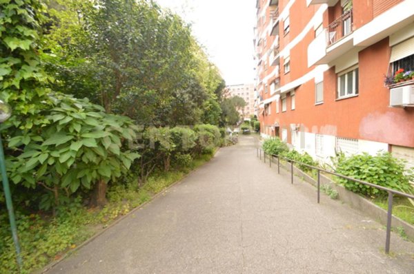 appartamento in vendita a Roma in zona Ostiense