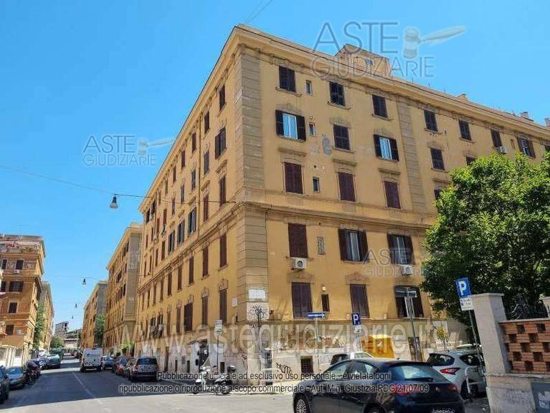 appartamento in vendita a Roma in zona Esquilino