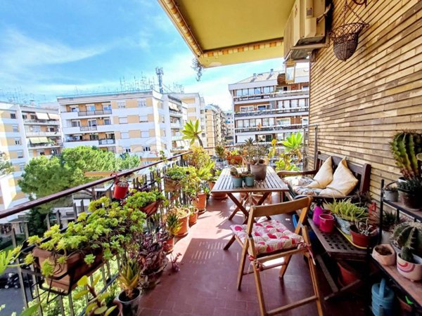 appartamento in vendita a Roma in zona Gianicolense