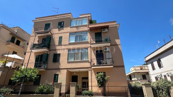 appartamento in vendita a Roma in zona Ponte Mammolo