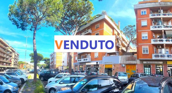 appartamento in vendita a Roma in zona Ostia