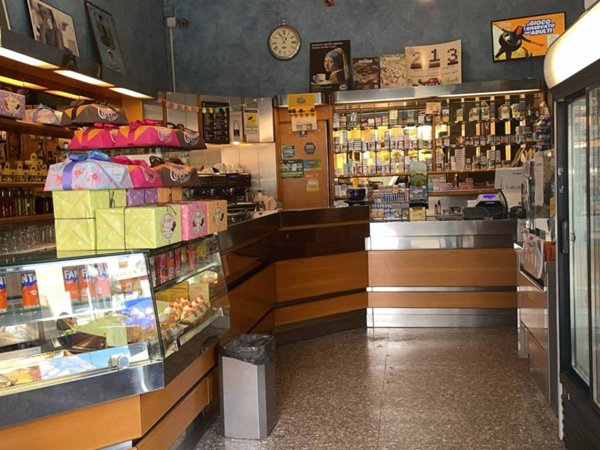 negozio in vendita a Roma in zona Aurelio