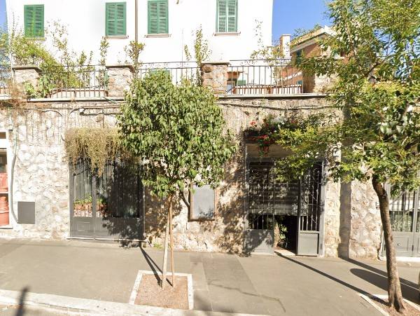 negozio in vendita a Roma in zona Monte Sacro/Talenti