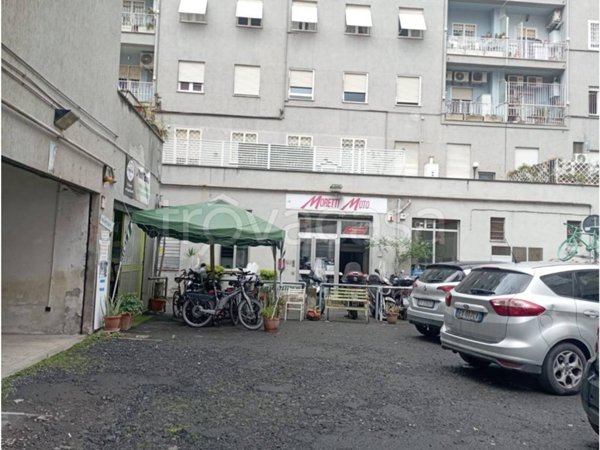 locale commerciale in vendita a Roma in zona Monte Sacro/Talenti