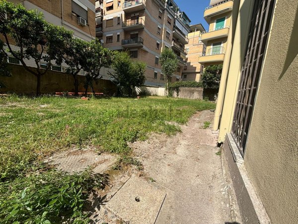 appartamento in vendita a Roma in zona Gianicolense