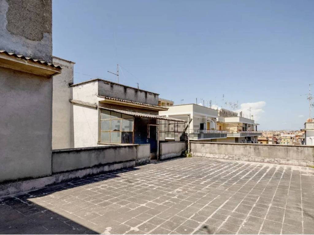 appartamento in vendita a Roma in zona Prenestino-Centocelle