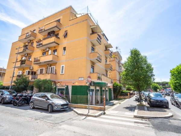 appartamento in vendita a Roma in zona Torrevecchia