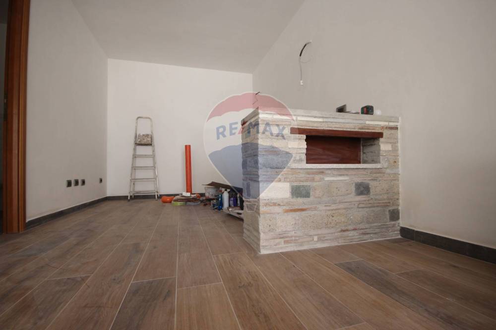 casa indipendente in vendita a Roma in zona Tuscolano