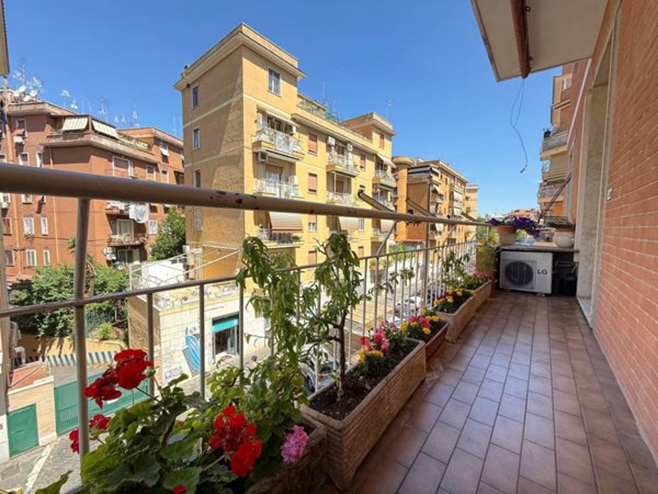 appartamento in vendita a Roma in zona Prenestino-Centocelle