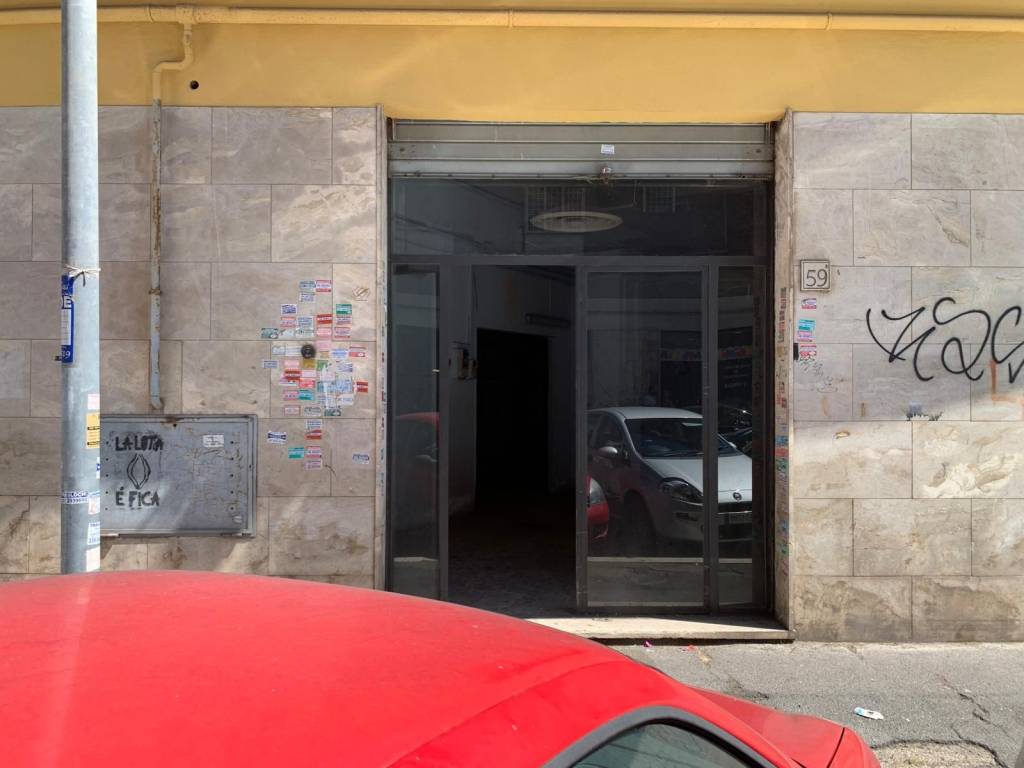 negozio in vendita a Roma in zona Portuense