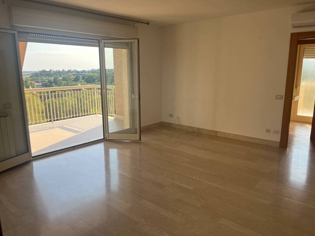 appartamento in vendita a Roma in zona Magliana Vecchia