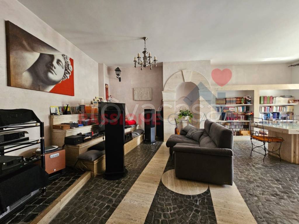appartamento in vendita a Roma
