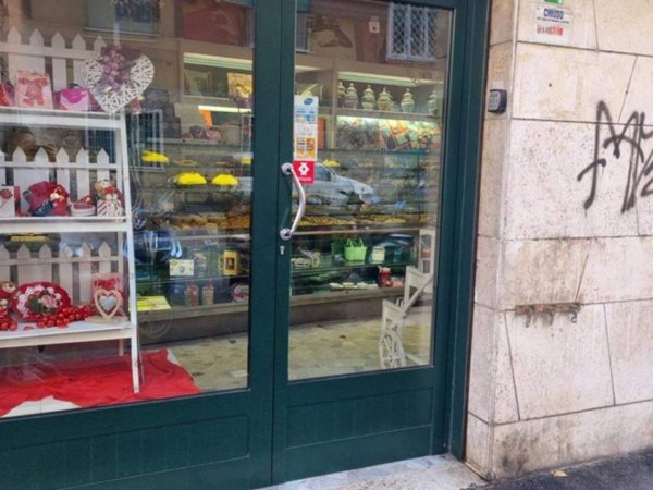 negozio in vendita a Roma