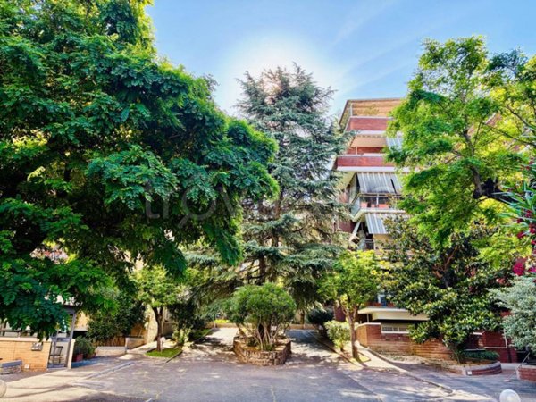 appartamento in vendita a Roma in zona Gianicolense