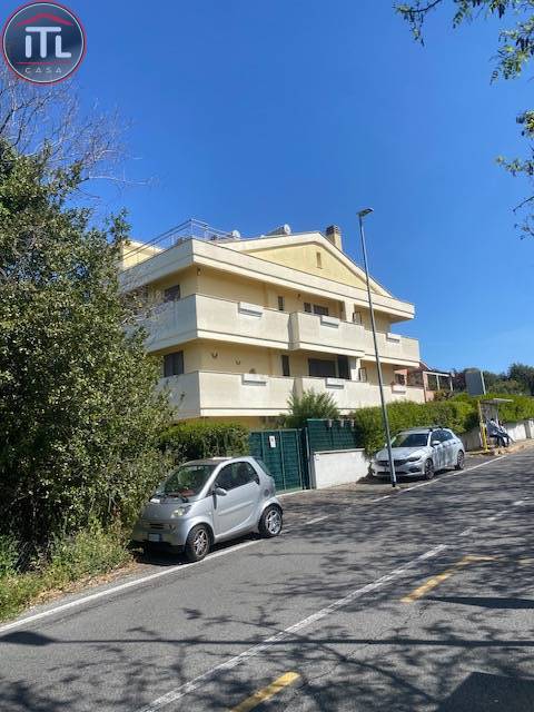 appartamento in vendita a Roma in zona Massimina/Casal Lumbroso