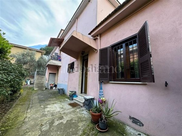 appartamento in vendita a Roma in zona Casal Morena