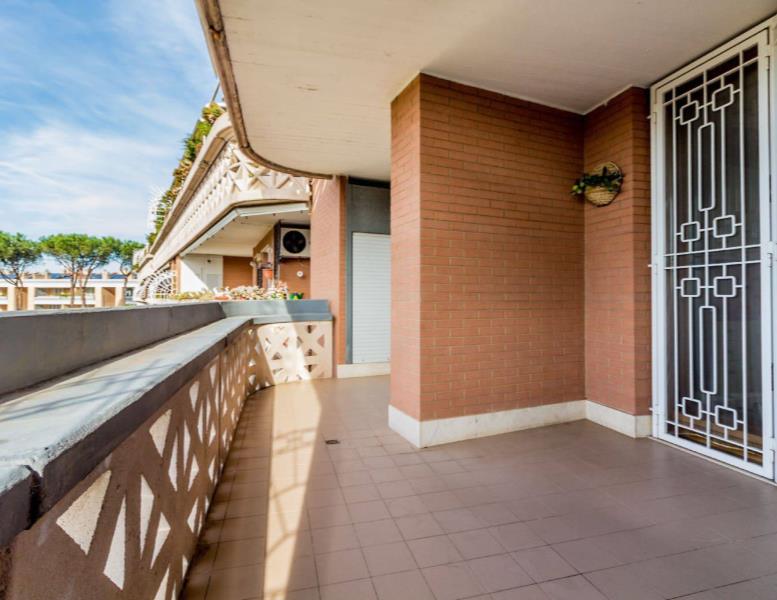 appartamento in vendita a Roma in zona EUR
