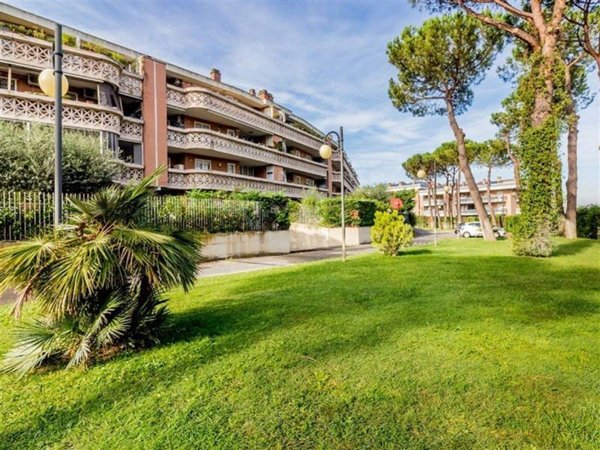 appartamento in vendita a Roma in zona EUR